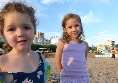 Candice et Daphnée - Juillet 2008